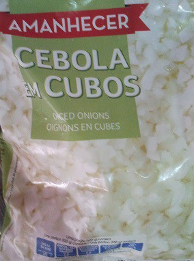 Cebola congelada em cubos